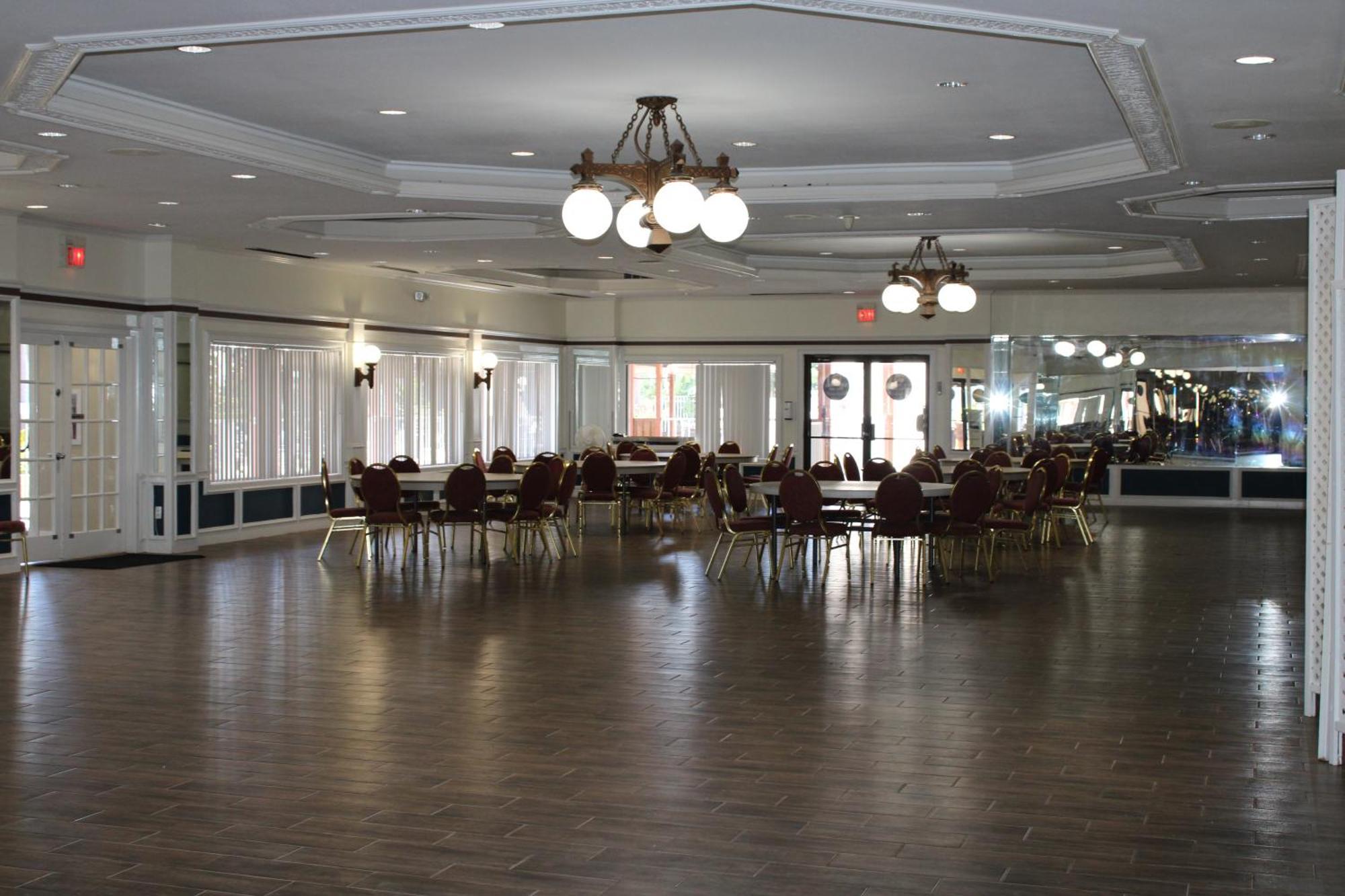 Victoria Palms Inn And Suites Donna Exterior photo