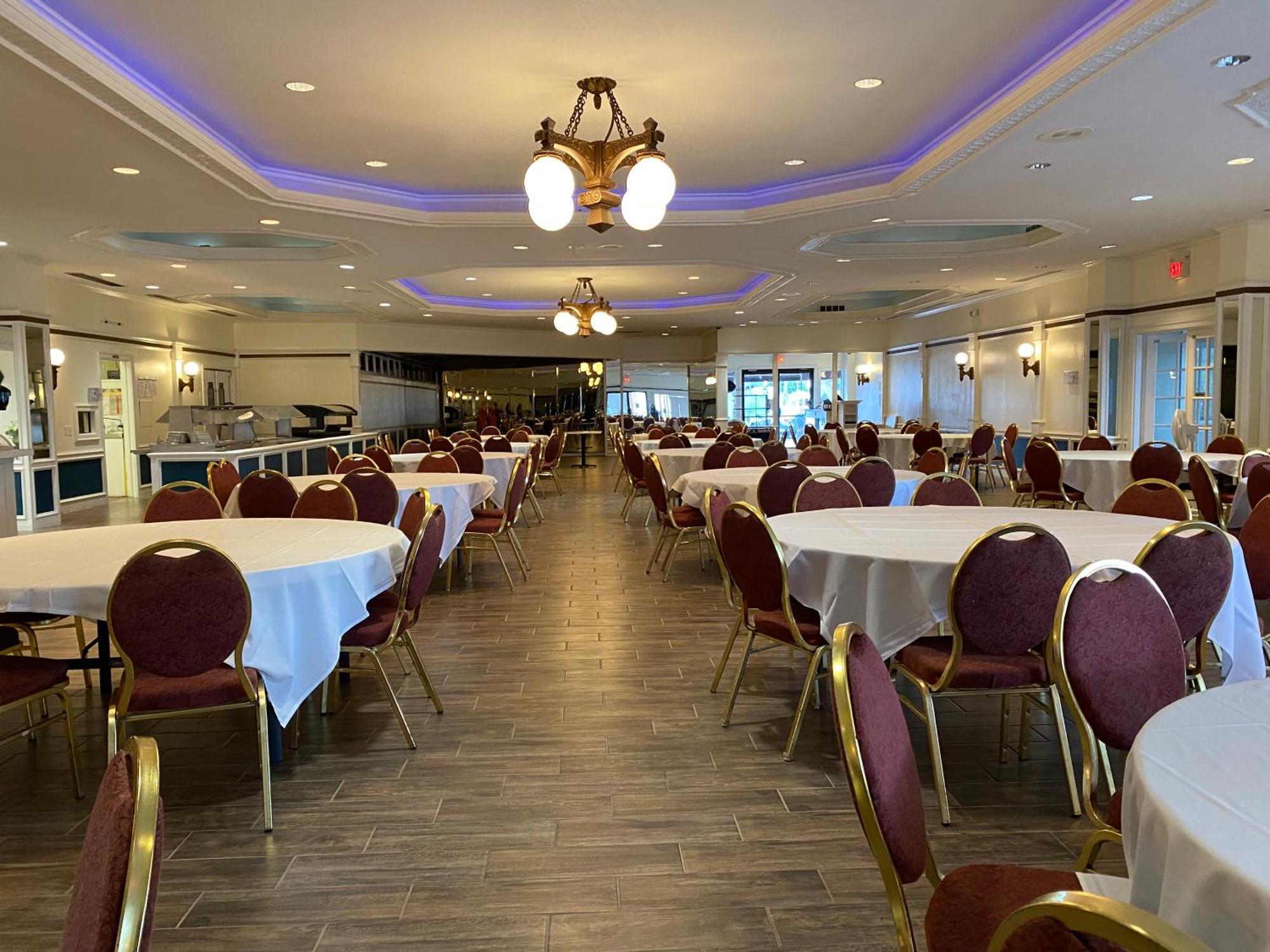 Victoria Palms Inn And Suites Donna Exterior photo
